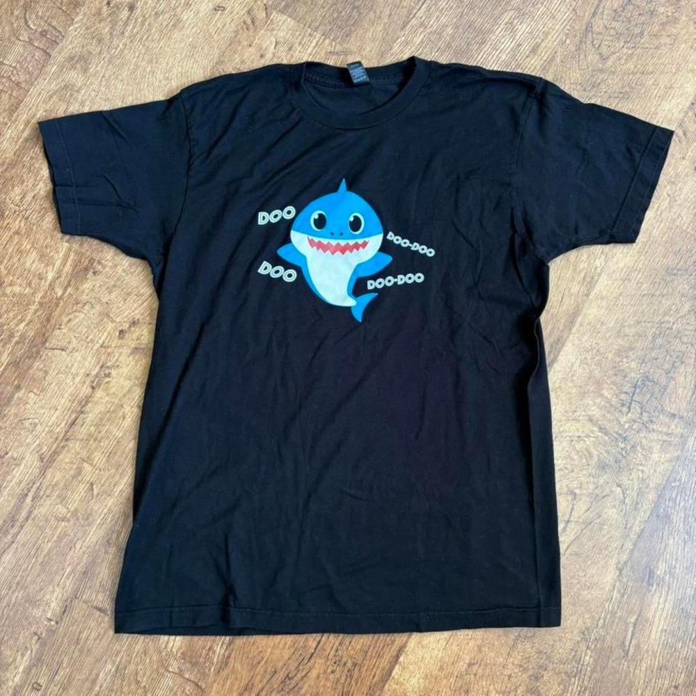 black baby shark graphic t-shirt